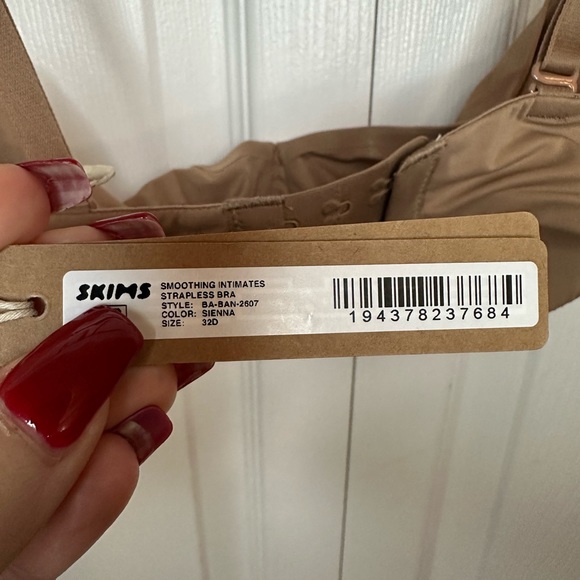 SKIMS Smoothing Intimates Strapless Bra Sienna 32D 34C - Picture 4 of 10